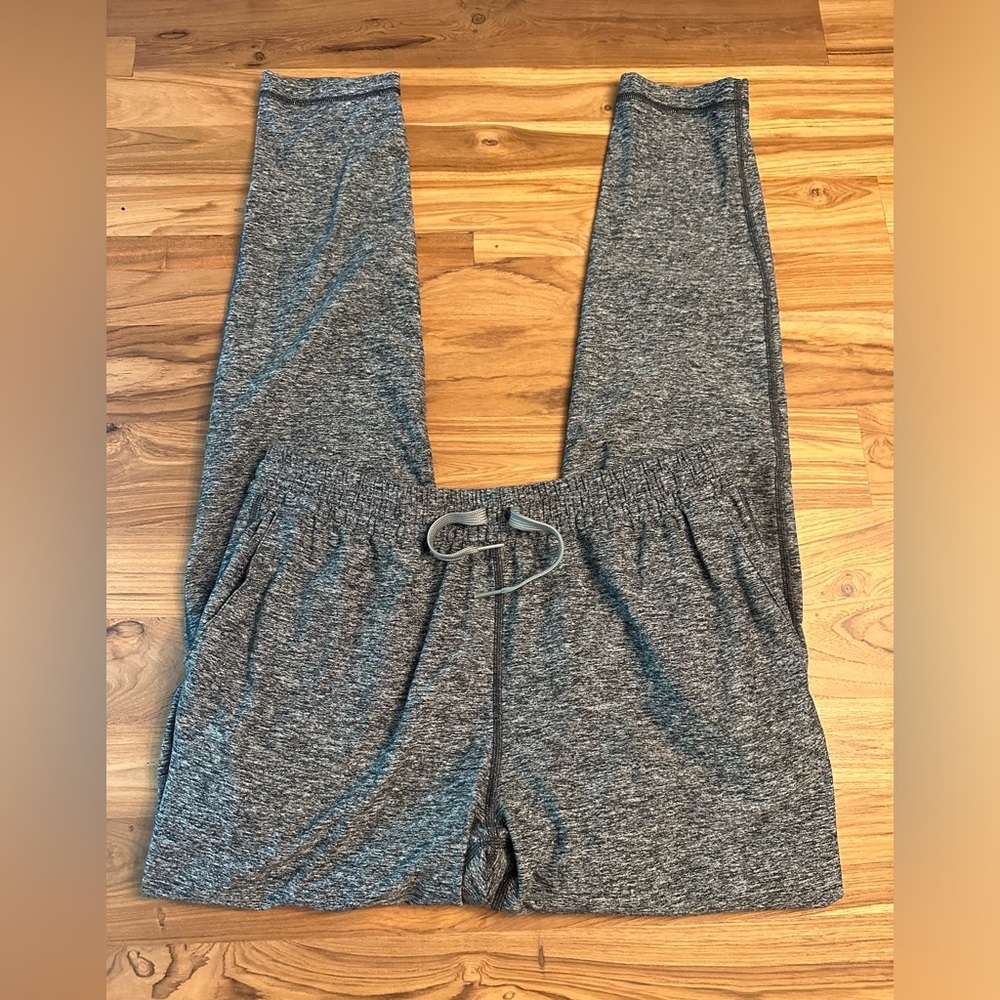 Outdoor Voices gray sweatpants women’s size small new no tag - Picture 2 of 4